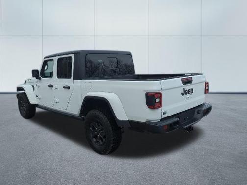 2021 Jeep Gladiator Willys 4x4