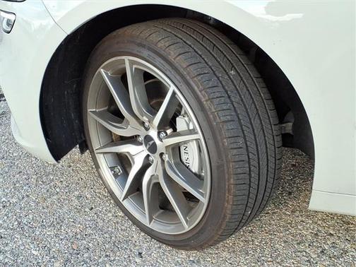 2025 Genesis G70 2.5T AWD