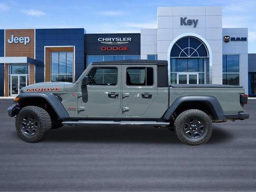 Sting-Gray Clearcoat 2023 Jeep Gladiator Mojave 4x4