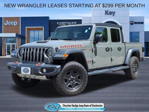 Sting-Gray Clearcoat 2023 Jeep Gladiator Mojave 4x4
