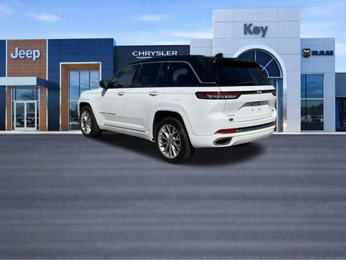 2024 Jeep Grand Cherokee Summit