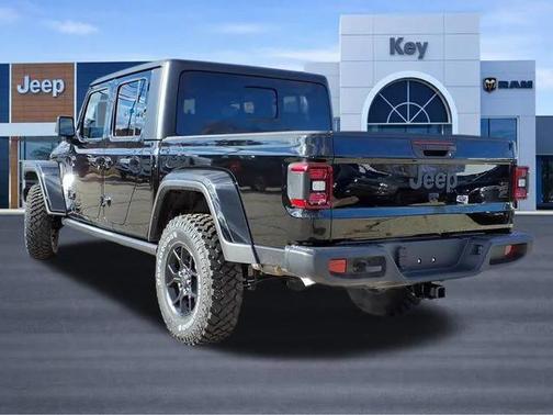 2026 Jeep Gladiator Willys 4x4