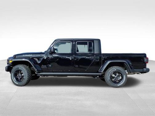 Black Clearcoat 2026 Jeep Gladiator Willys 4x4