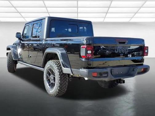 2026 Jeep Gladiator Willys 4x4
