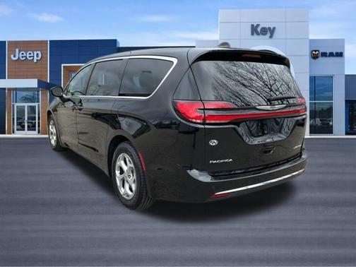 2024 Chrysler Pacifica Limited