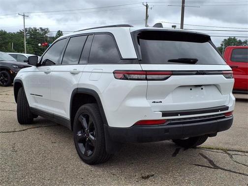 2023 Jeep Grand Cherokee Altitude