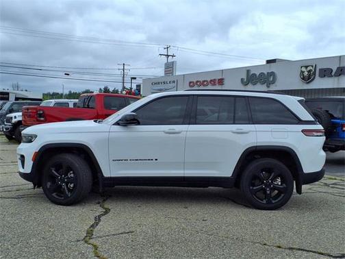 2023 Jeep Grand Cherokee Altitude