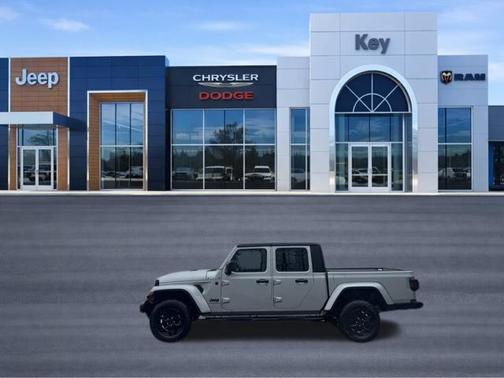 Silver Zynith Clearcoat 2023 Jeep Gladiator Sport S