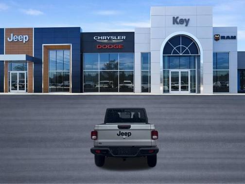 Silver Zynith Clearcoat 2023 Jeep Gladiator Sport S