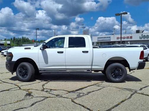 2025 RAM 2500 Tradesman Crew Cab 4x4 6'4' Box