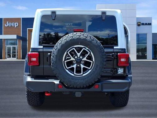 Black Clearcoat 2026 Jeep Wrangler Rubicon