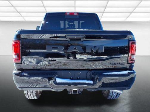 2026 RAM 2500 Black Express Crew Cab 4x4 6'4' Box