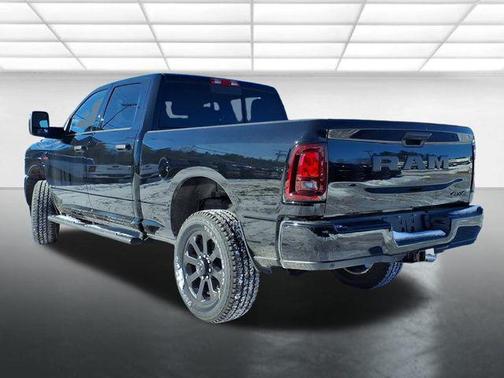 2026 RAM 2500 Black Express Crew Cab 4x4 6'4' Box