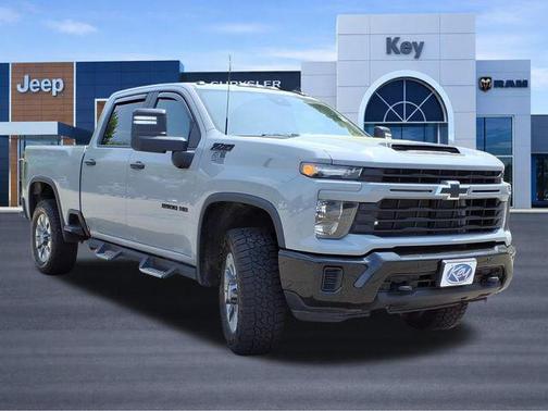 Slate Gray Metallic 2025 Chevrolet Silverado 2500 Custom