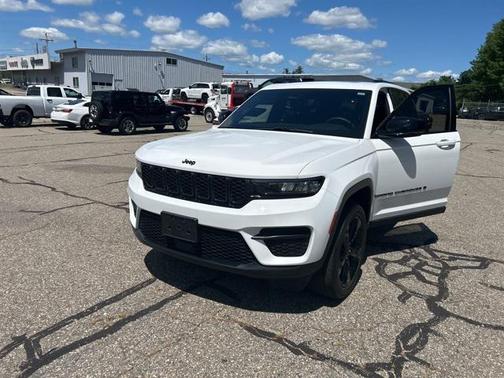 2023 Jeep Grand Cherokee Altitude