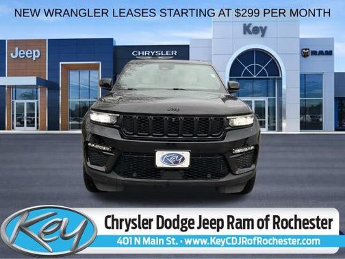 Diamond Black Crystal Pearlcoat 2023 Jeep Grand Cherokee Limited