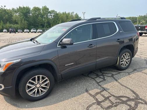 2018 GMC Acadia SLE-2