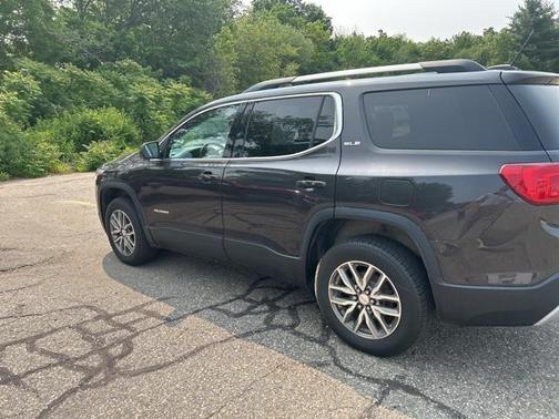 2018 GMC Acadia SLE-2
