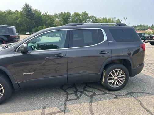 2018 GMC Acadia SLE-2