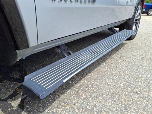 2024 Jeep Wagoneer Series III 4x4