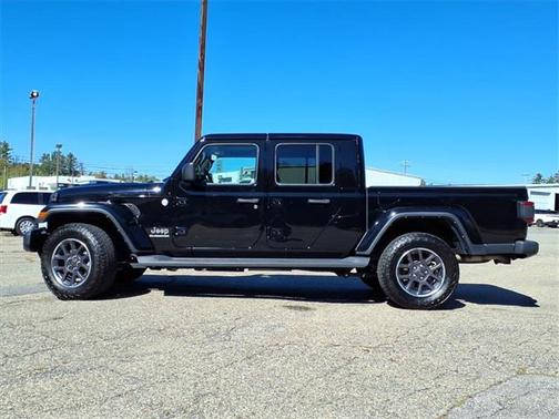 2022 Jeep Gladiator Overland
