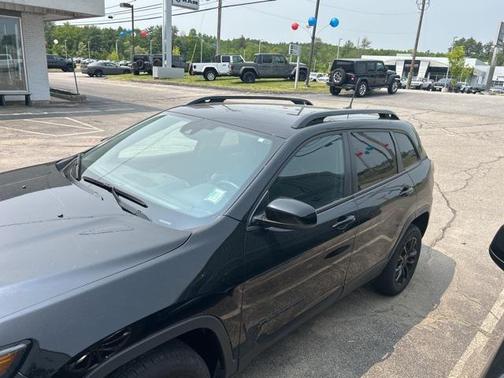 2023 Jeep Cherokee Altitude