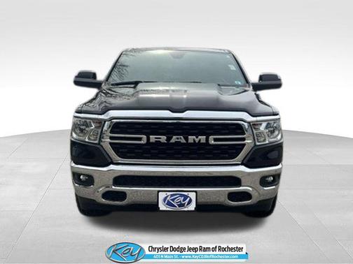 Diamond Black Crystal Pearlcoat 2022 RAM 1500 Big Horn/Lone Star