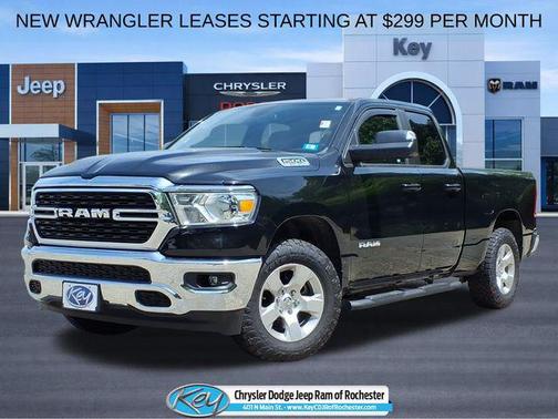 Diamond Black Crystal Pearlcoat 2022 RAM 1500 Big Horn/Lone Star