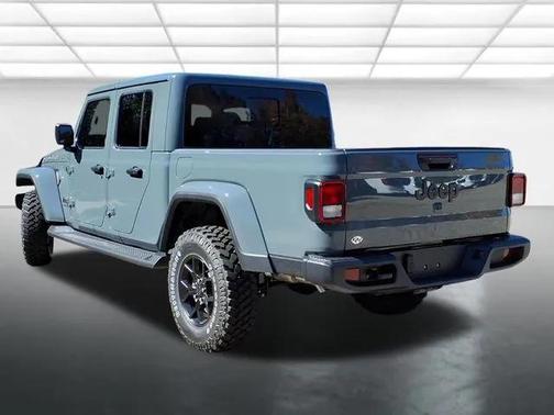 2025 Jeep Gladiator High Tide