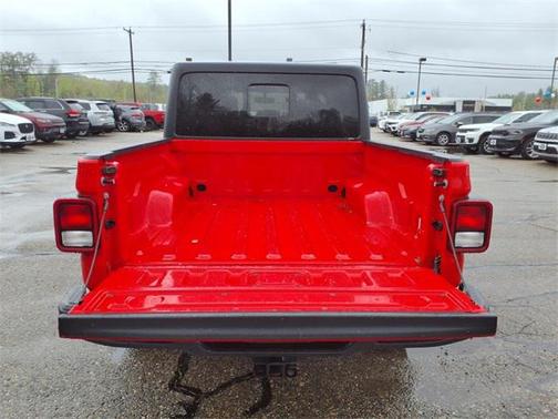 2022 Jeep Gladiator Overland