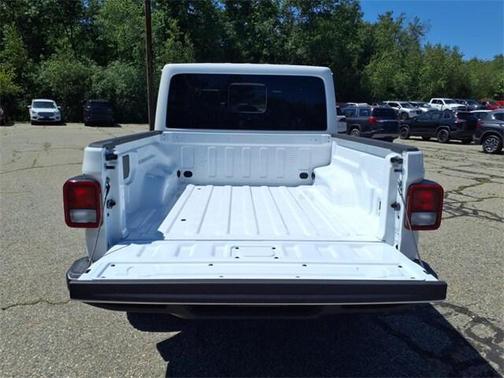 2025 Jeep Gladiator High Tide