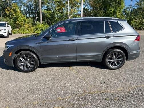 2022 Volkswagen Tiguan 2.0T SE 4MOTION