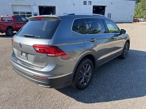2022 Volkswagen Tiguan 2.0T SE 4MOTION