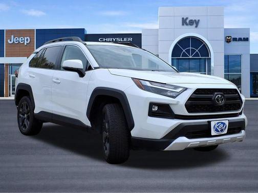 Ice 2023 Toyota RAV4 Adventure