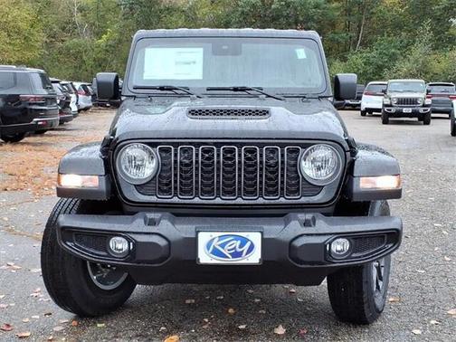 2025 Jeep Gladiator Sport S