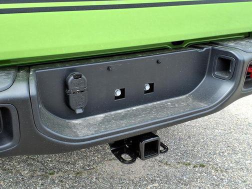 Mojito 2026 Jeep Gladiator Shadow Ops