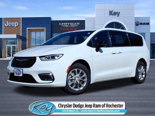 Bright White Clearcoat 2026 Chrysler Pacifica L