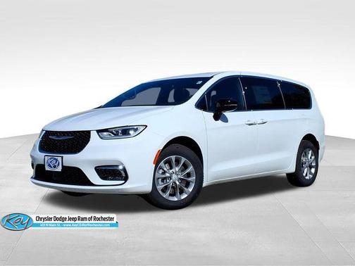 Bright White Clearcoat 2026 Chrysler Pacifica L