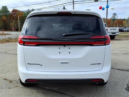 2026 Chrysler Pacifica Limited