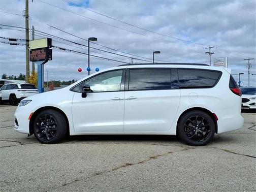 2026 Chrysler Pacifica Limited