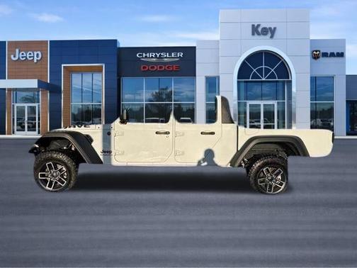 Bright White Clearcoat 2024 Jeep Gladiator Mojave