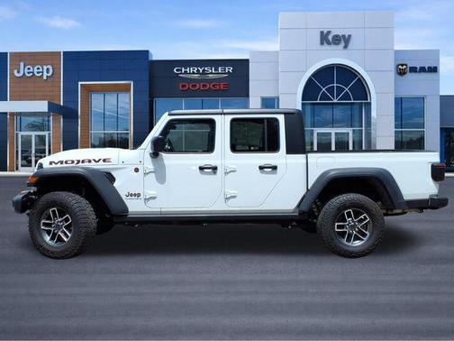 Bright White Clearcoat 2024 Jeep Gladiator Mojave