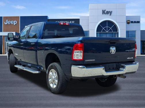 Patriot Blue Pearlcoat 2024 RAM 2500 Big Horn Crew Cab 4x4 6'4' Box