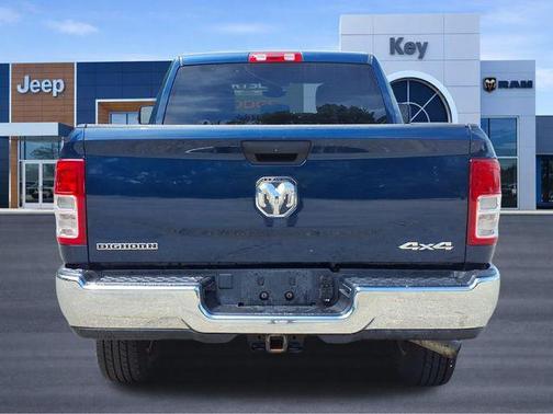 Patriot Blue Pearlcoat 2024 RAM 2500 Big Horn Crew Cab 4x4 6'4' Box