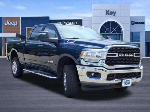 Patriot Blue Pearlcoat 2024 RAM 2500 Big Horn Crew Cab 4x4 6'4' Box