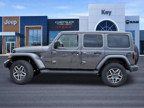 Granite Crystal Metallic Clearcoat 2026 Jeep Wrangler 4-Door Sahara 4x4