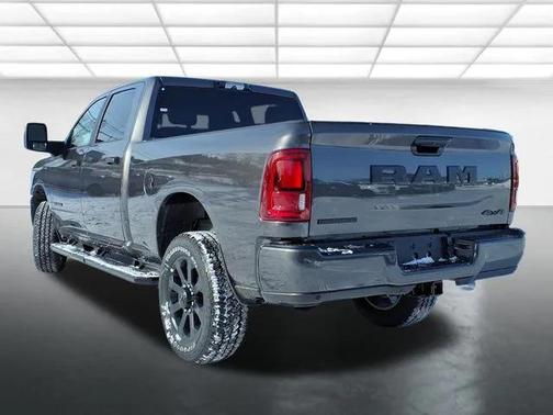 2026 RAM 2500 Big Horn Crew Cab 4x4 6'4' Box
