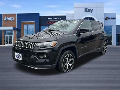 Diamond Black Crystal Pearlcoat 2025 Jeep Compass Limited