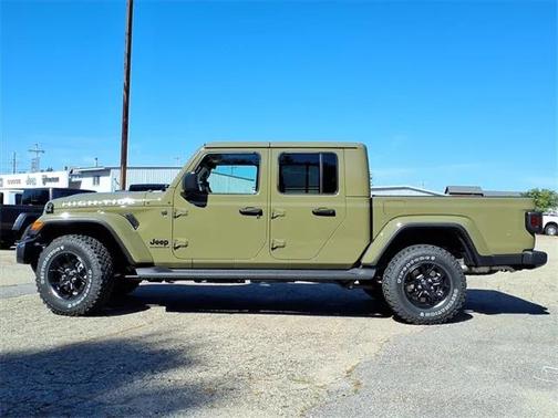 2025 Jeep Gladiator High Tide
