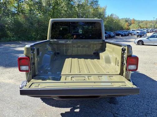 2025 Jeep Gladiator High Tide